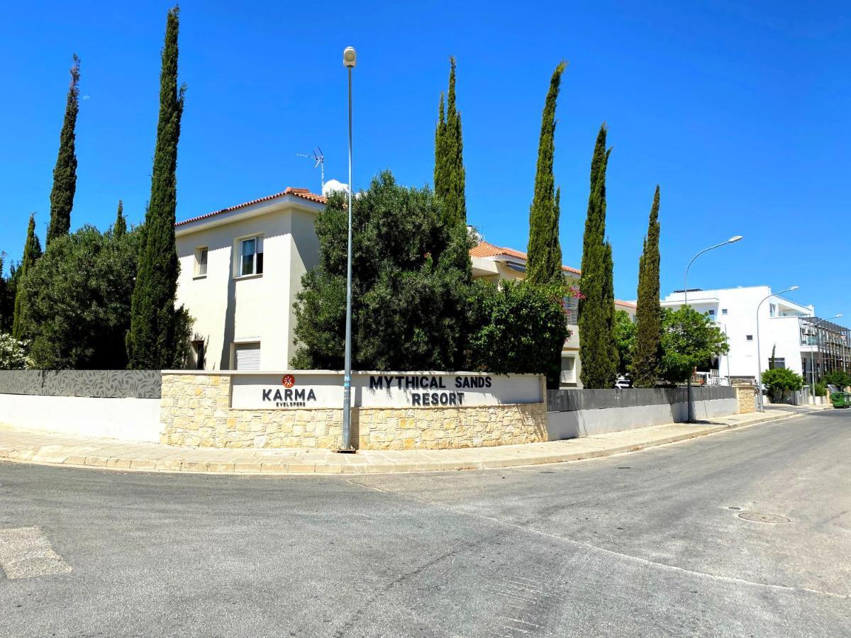 Domino Blue Apartment Paralimni Ngoại thất bức ảnh